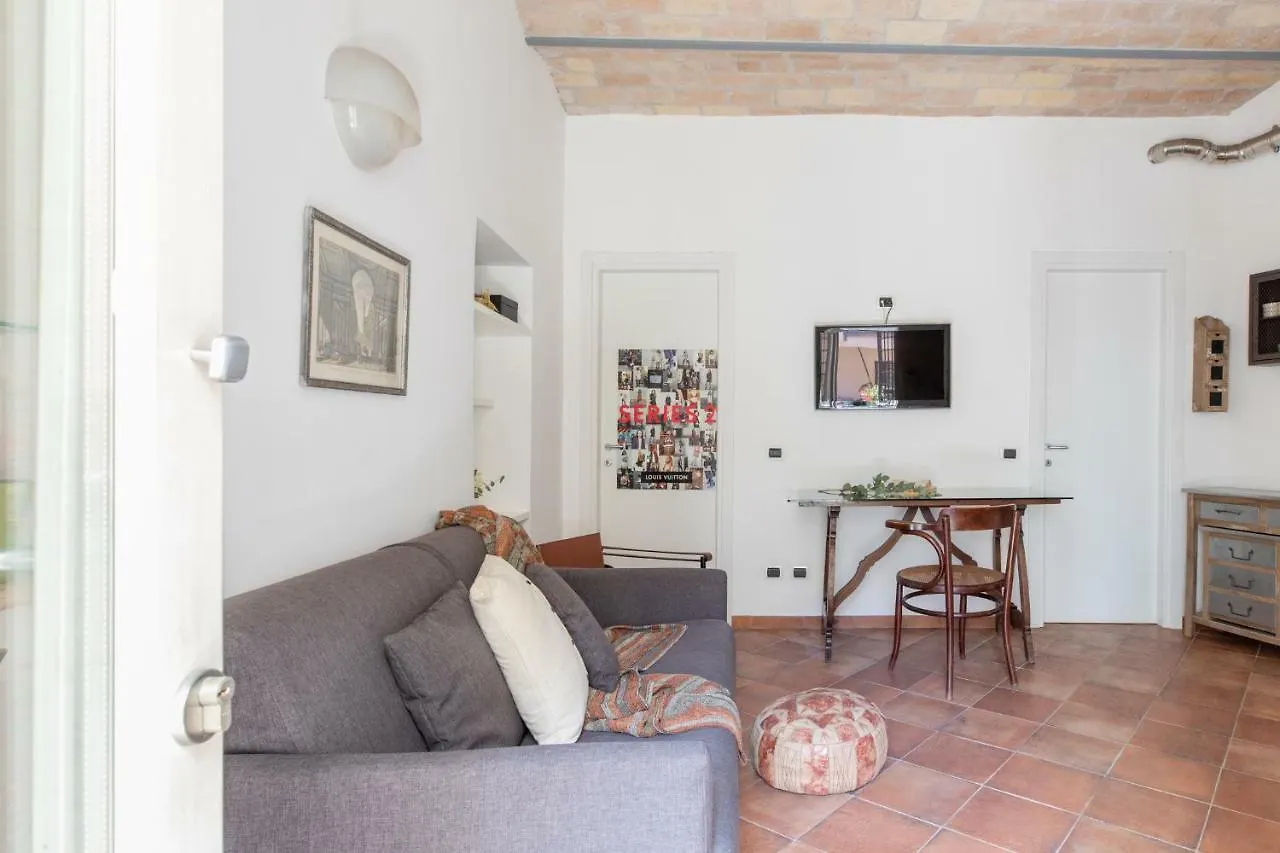 Roman Forum Cozy Apartment